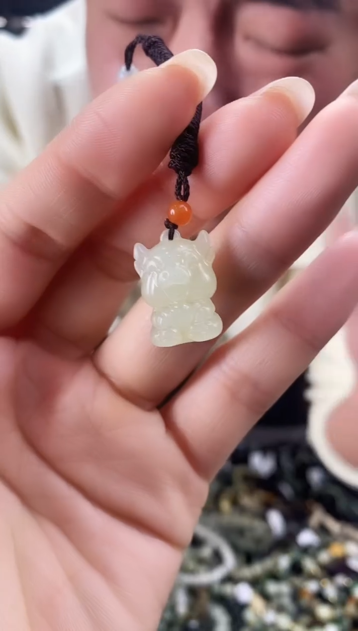 【闪购商品】和田玉颈饰未镶嵌多样性发货，拍一发一