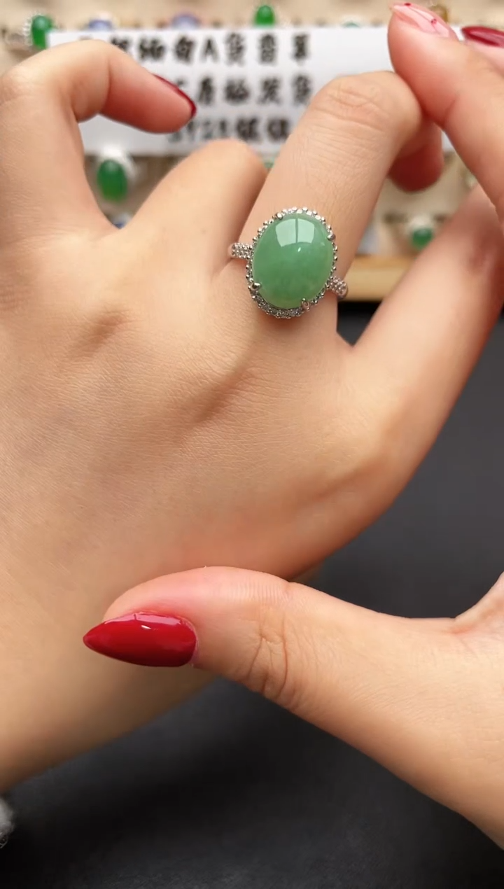 银S925镶嵌戒指翡翠一物一证一礼盒