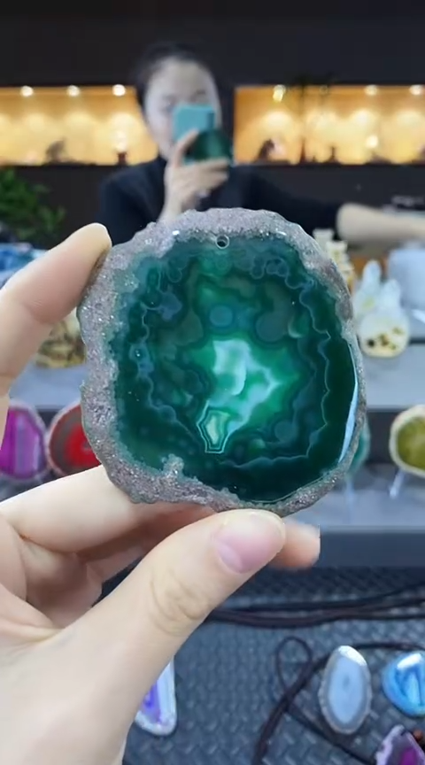 未镶嵌颈饰玛瑙/玉髓蝴*兰玛瑙