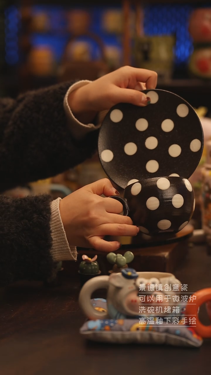 陶瓷景德镇可爱陶瓷釉下彩绘设计师款