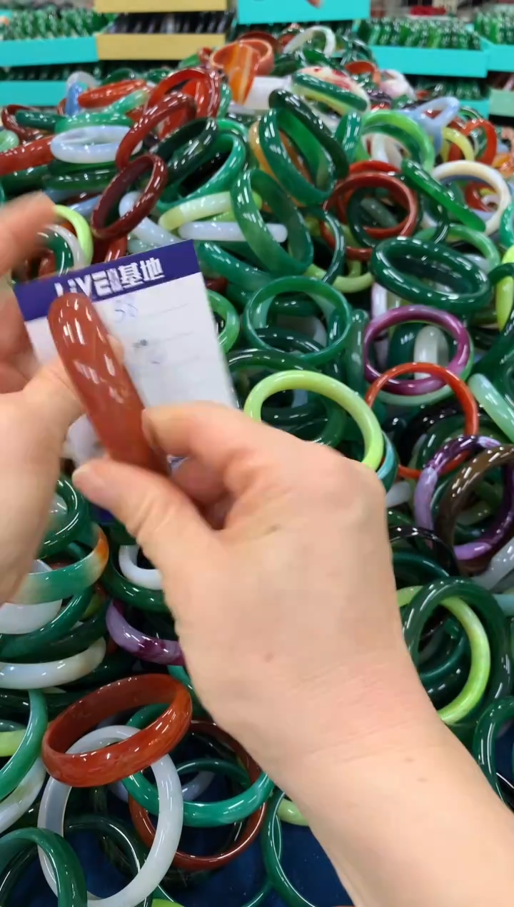 手镯玛瑙/玉髓未镶嵌38