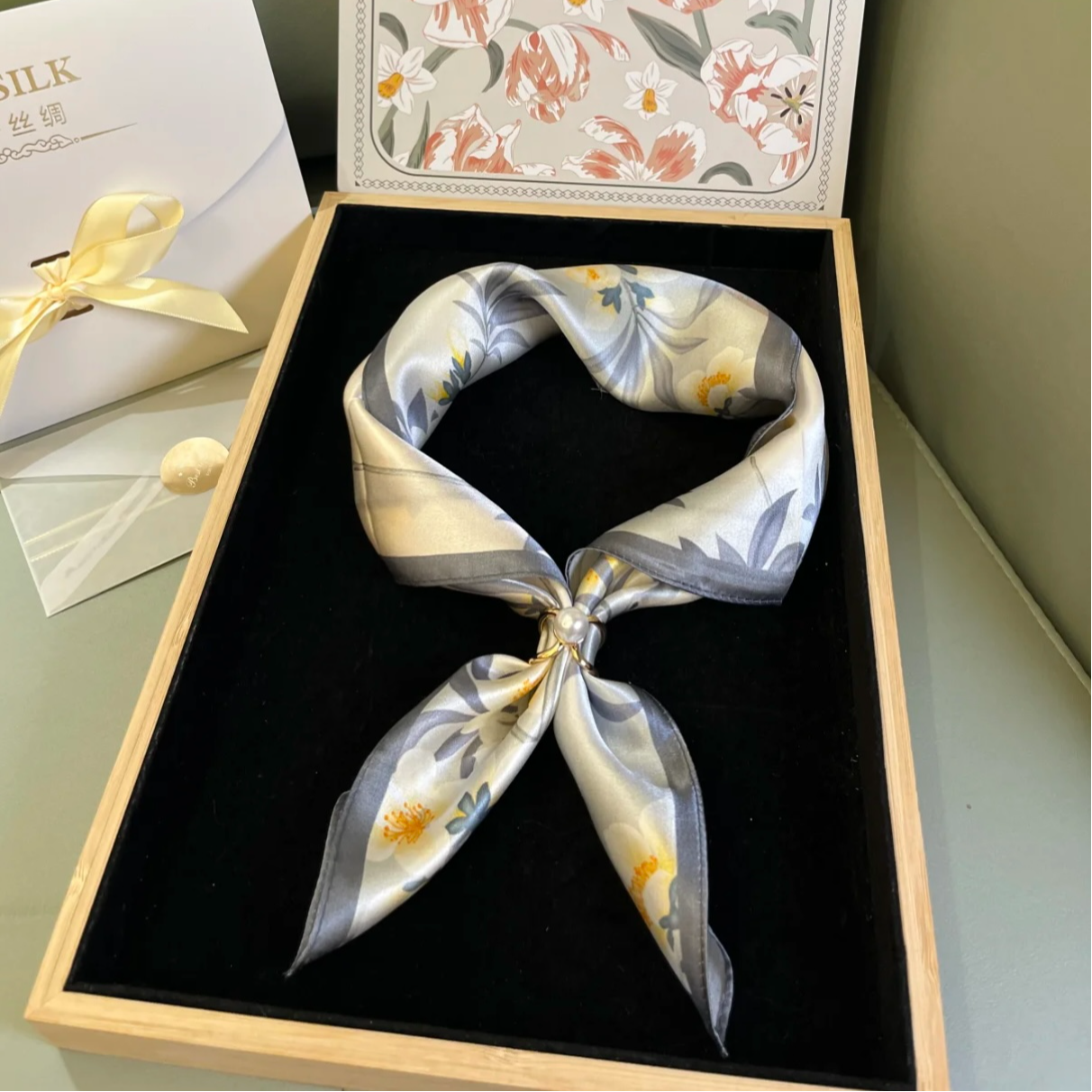 高定轻奢卡家四钻围巾