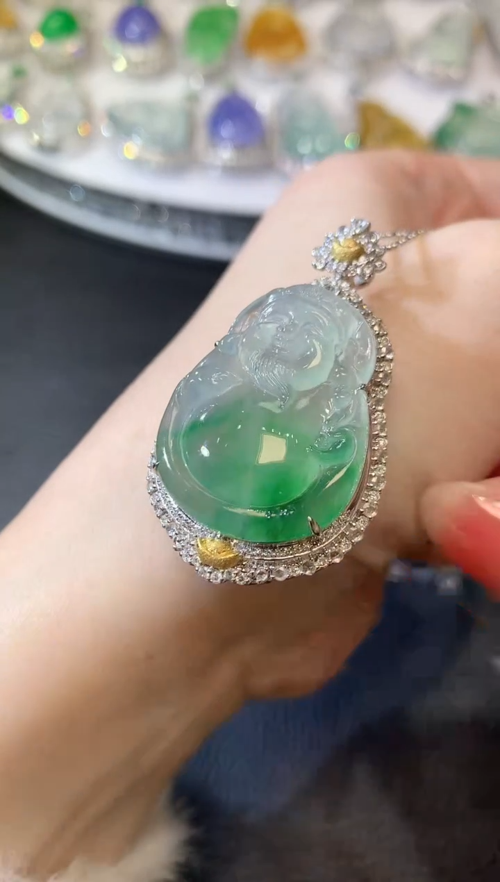 【闪购商品】翡翠吊坠(不含链)18K金镶嵌D5