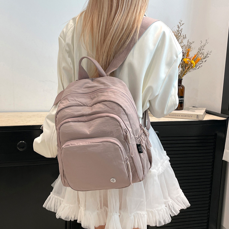 【佰斯图正品】降落伞超轻泡芙新款大容量双肩包休闲百搭通勤包包