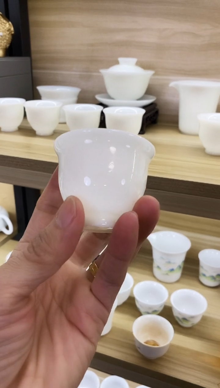 【闪购商品】皙白玉泥客杯1111111111111