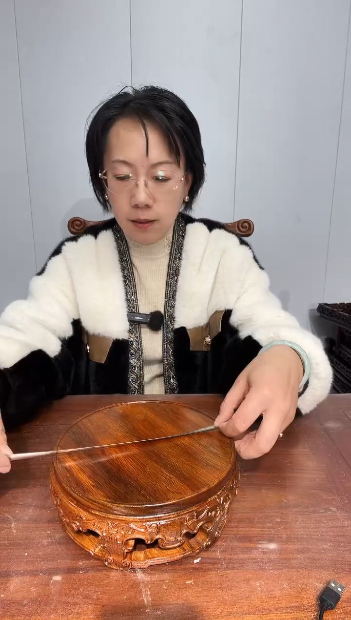 木勇*瑕疵处理老花整木雕刻圆形20*22*8