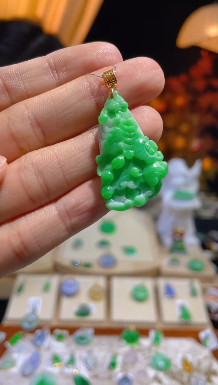 【闪购商品】翡翠颈饰18K金镶嵌假一赔三