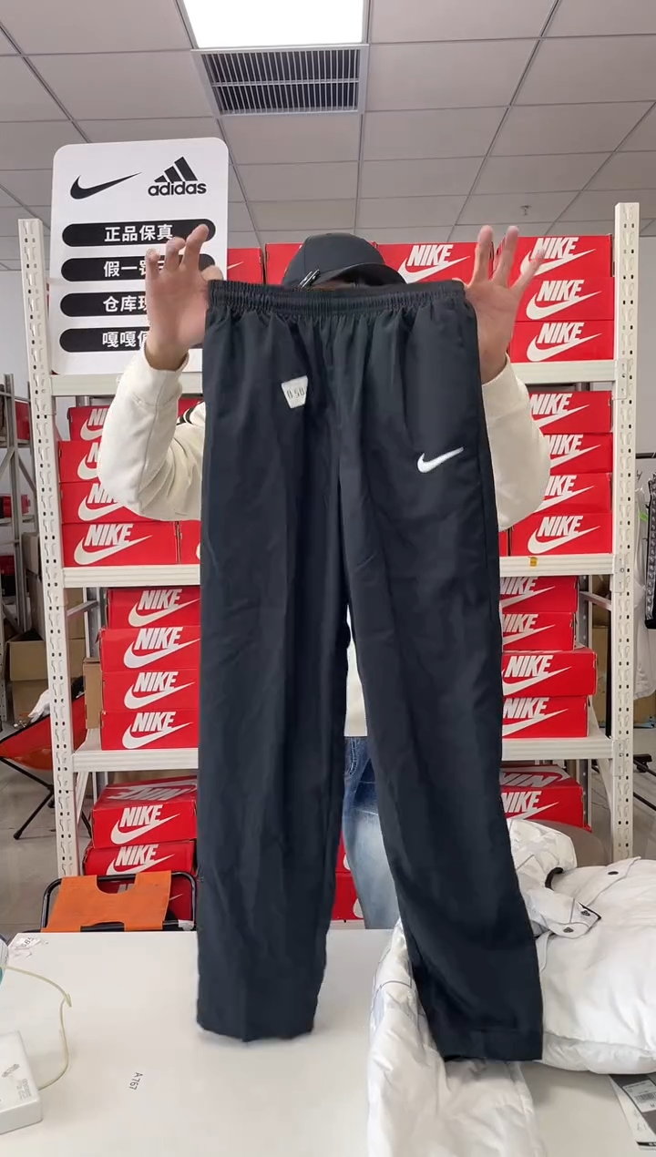 编582码闪购尺155码  Nike/耐克卫衣卫裤以直播间过款为主