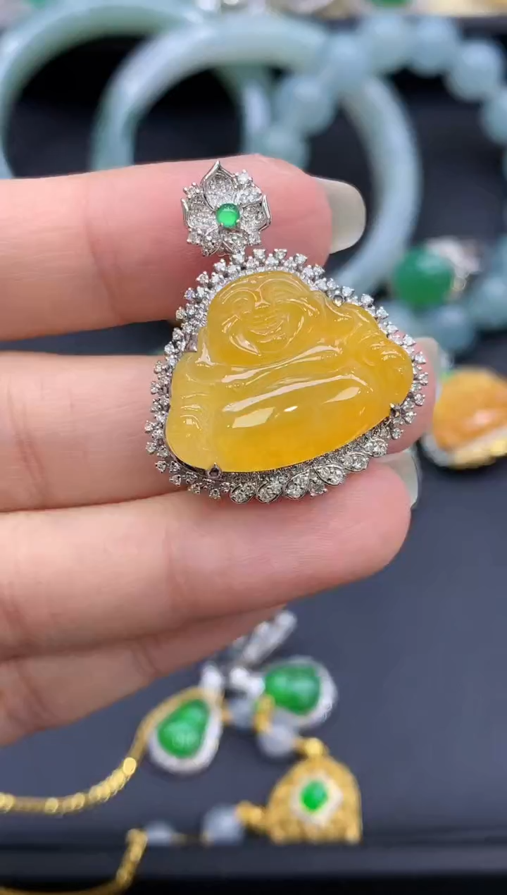 颈饰18K金镶嵌翡翠760-中国好珍宝