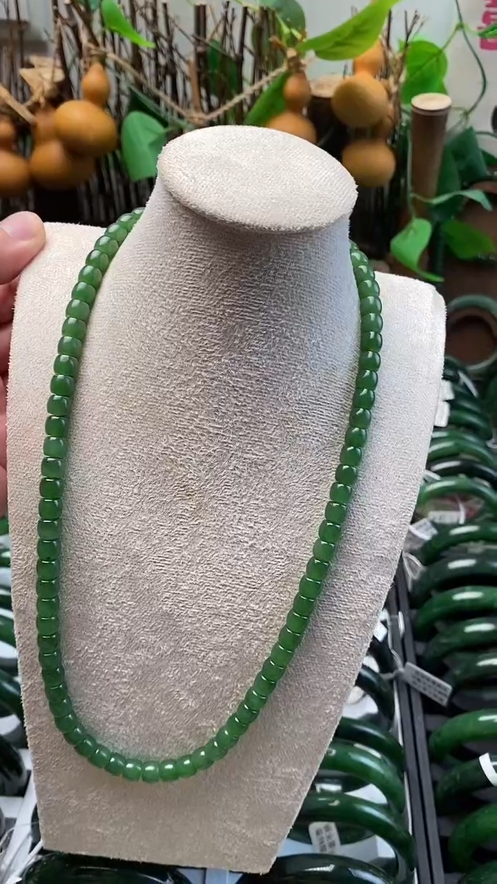 项链未镶嵌和田玉（碧玉）项链
