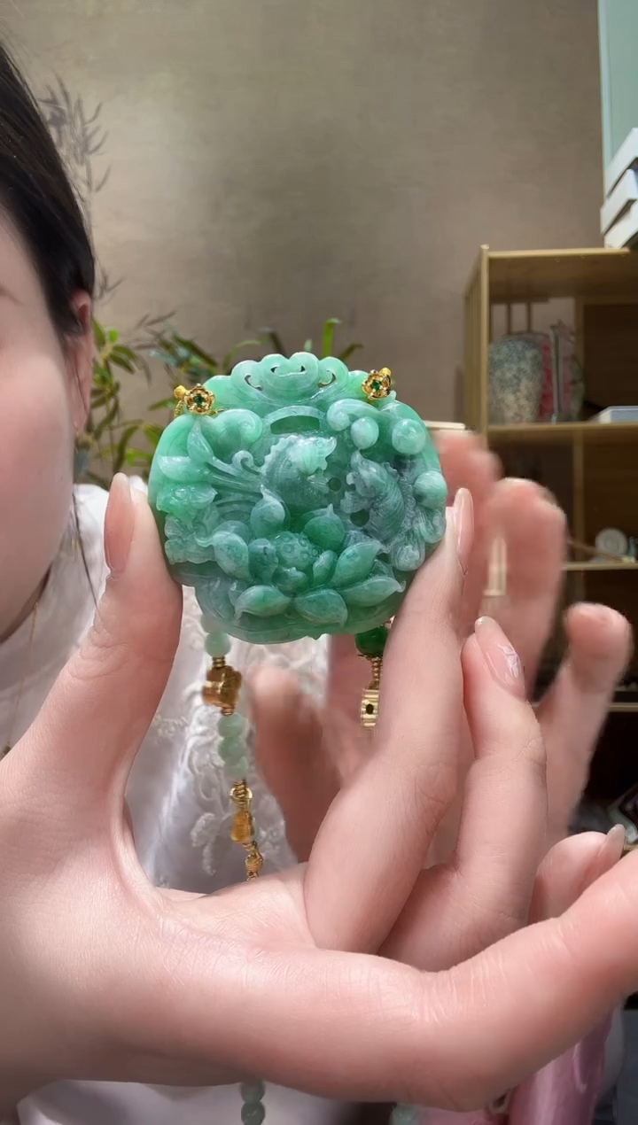 【闪购商品】翡翠颈饰未镶嵌吊坠