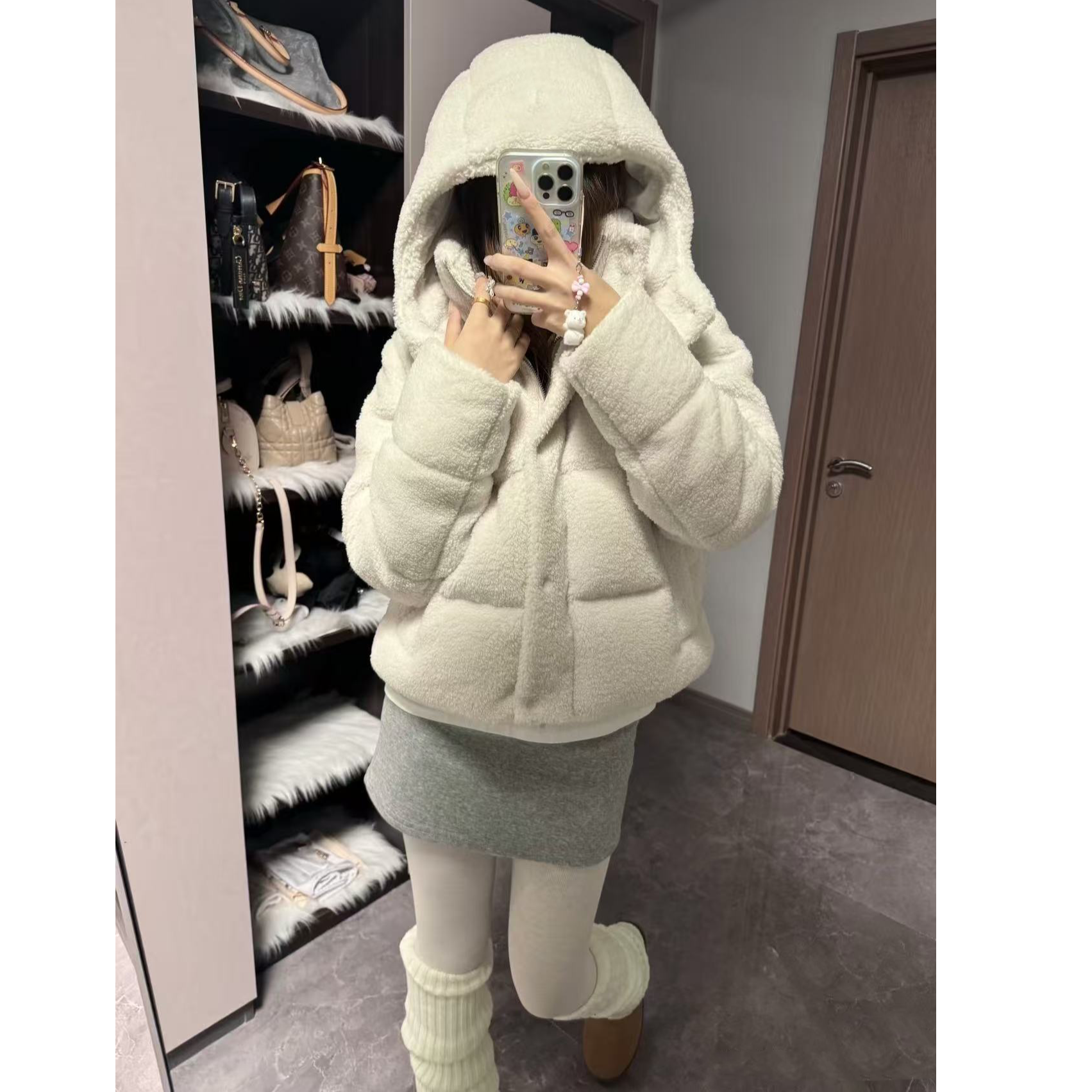 毛绒绒的羽绒服超好看买买买女款哈