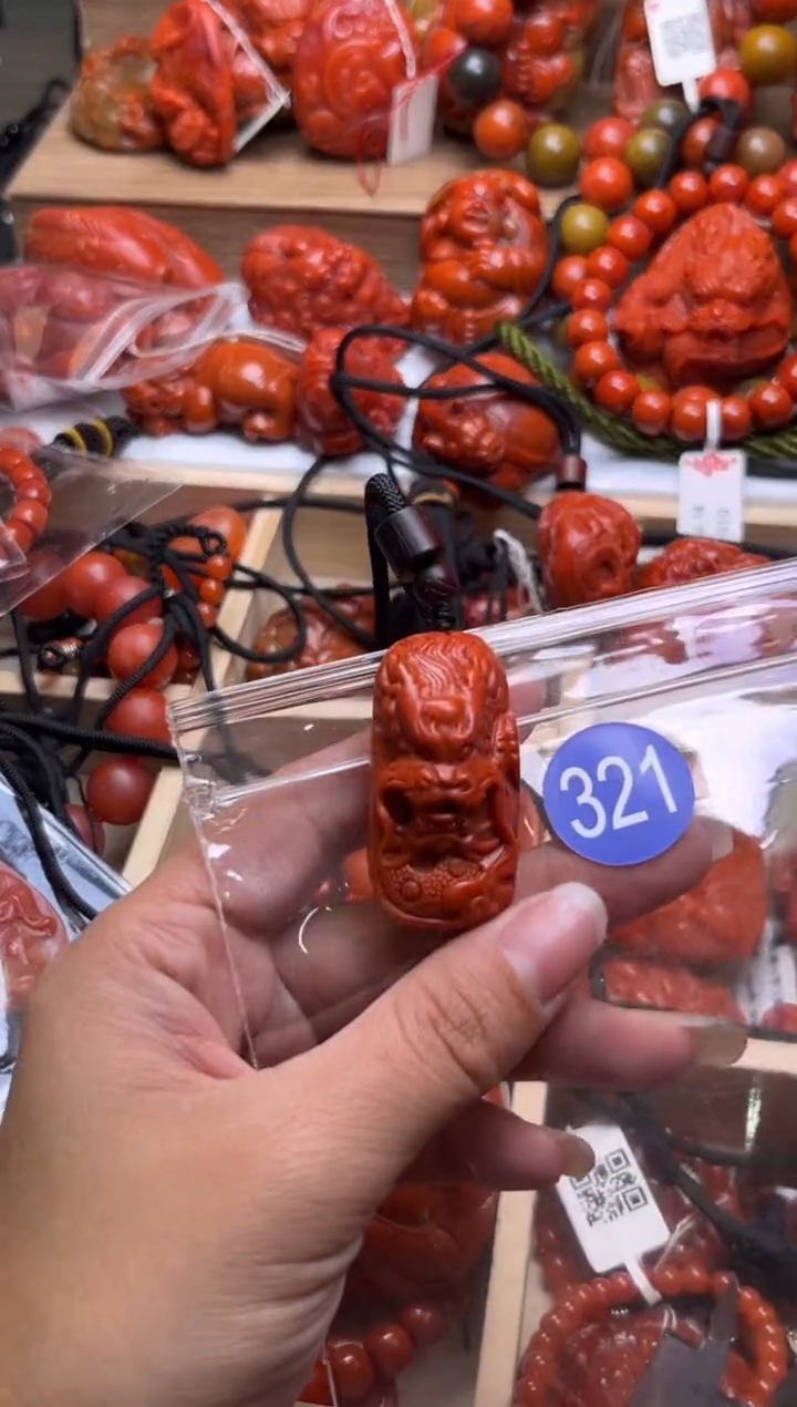 【闪购商品】南红玛瑙珠宝奇石未镶嵌321