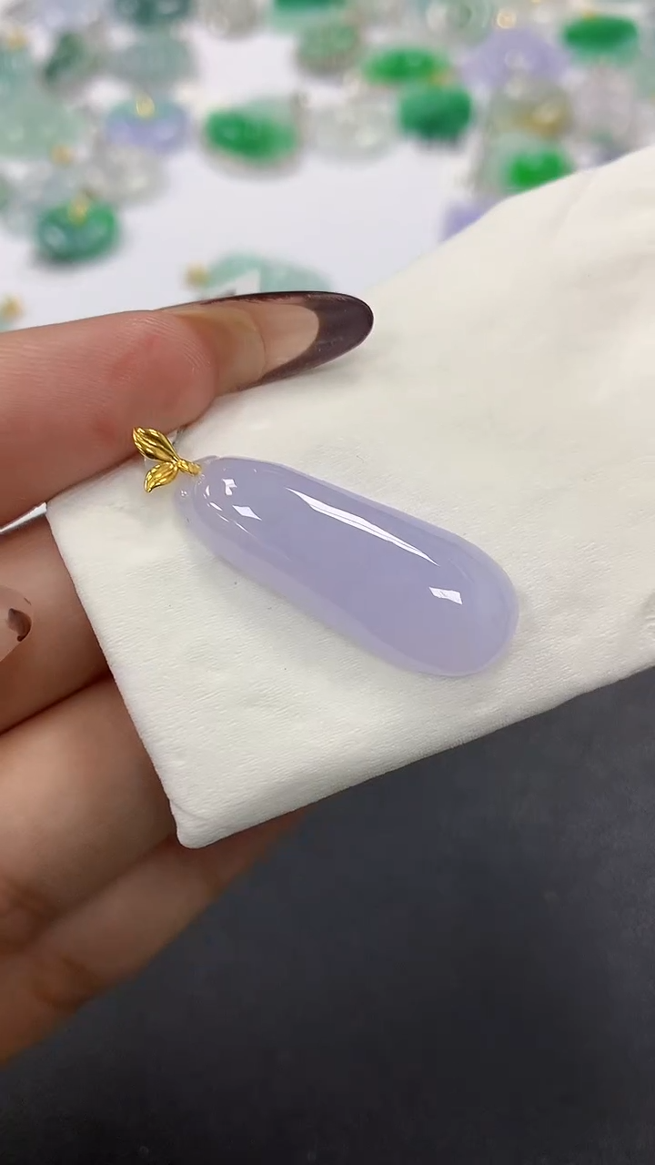 颈饰18K金镶嵌翡翠a货假一赔三支持复检百元上9元证书费自理