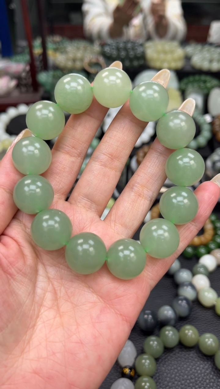 【闪购商品】东陵石手串未镶嵌新疆阿克苏翠玉卡18