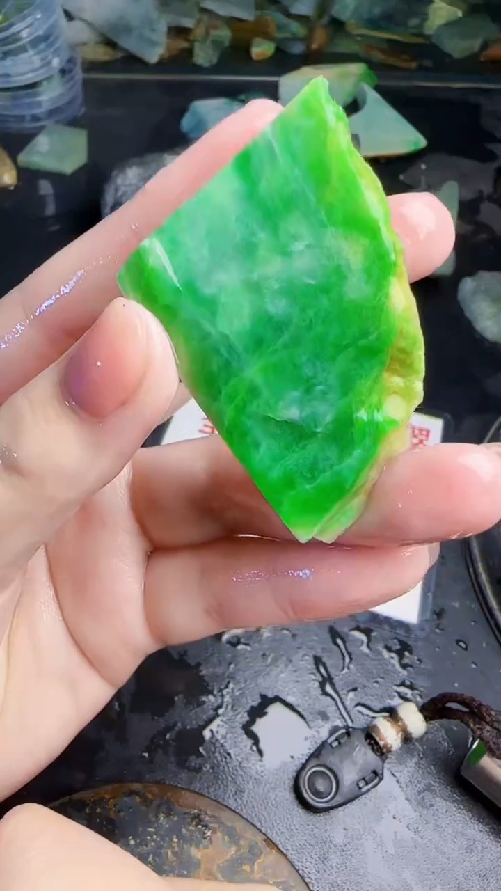 未镶嵌挂件翡翠唐*豆天然翡翠018