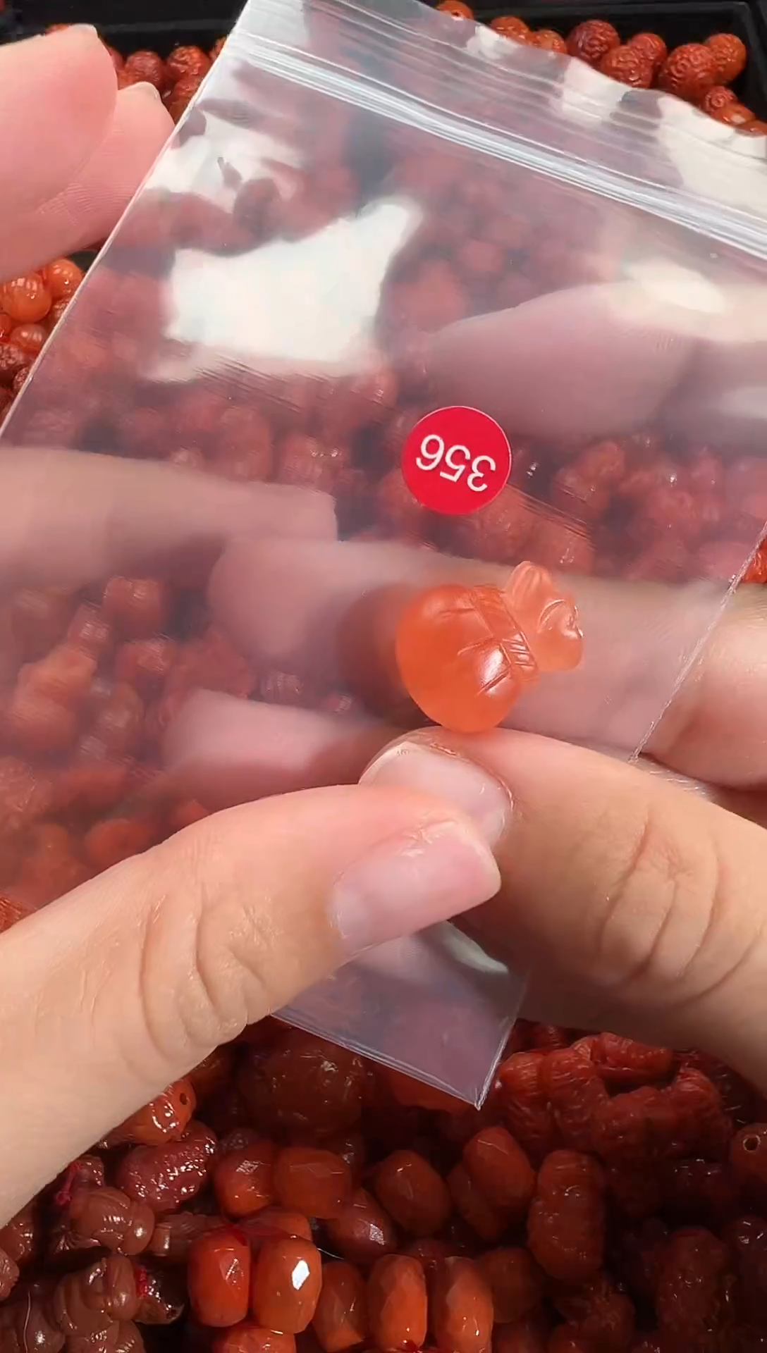 颈饰未镶嵌南红玛瑙1