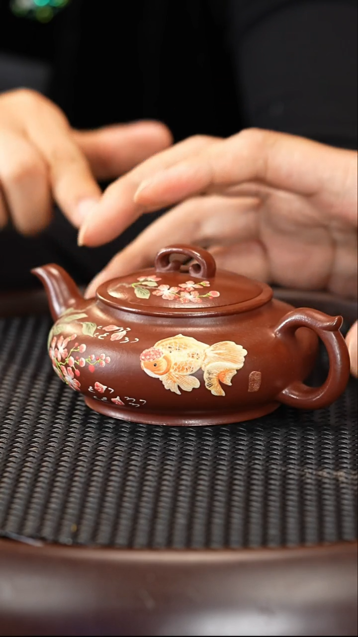 茶壶紫砂15 顾依萍 紫朱泥 金玉满堂 190cc