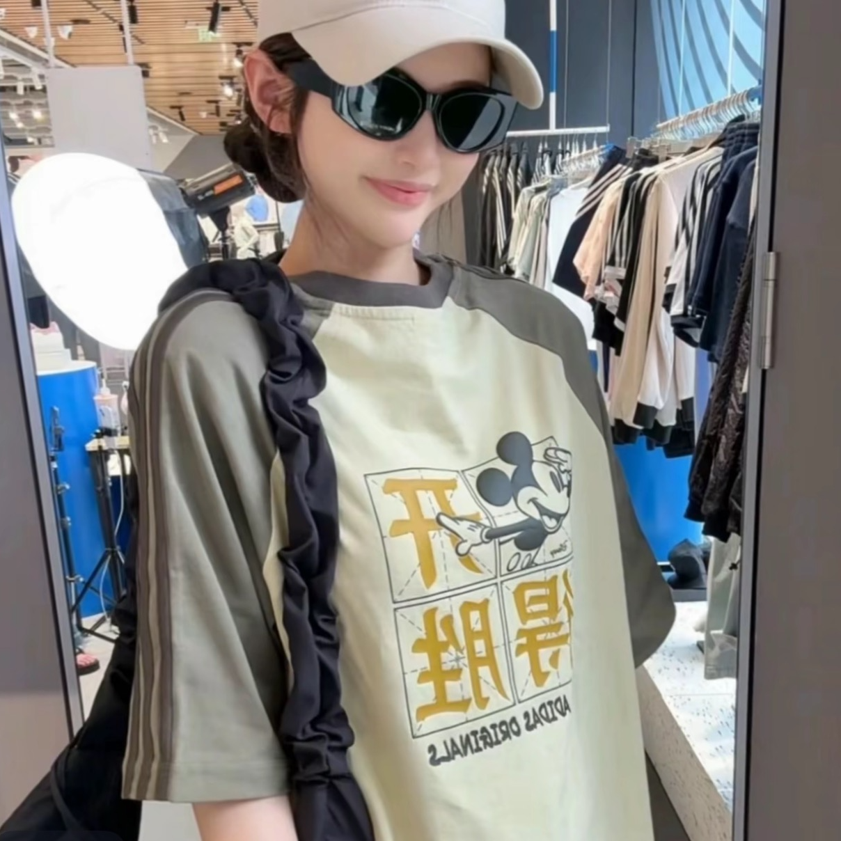 adidas/阿迪达斯三叶草迪士尼联名情侣款纯棉运动短袖T恤 KU3101