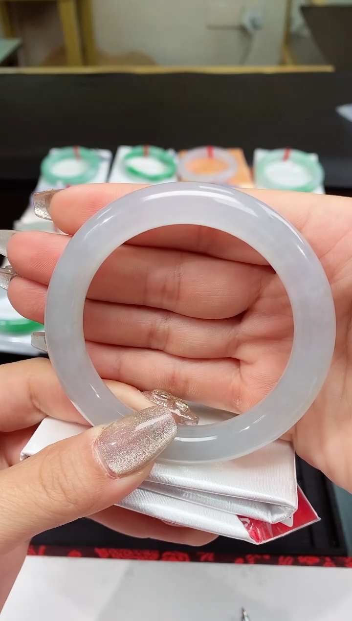 【闪购商品】翡翠手镯未镶嵌