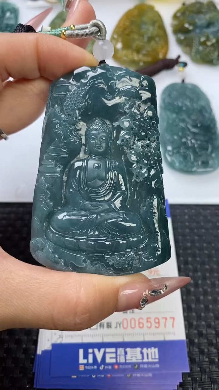 【闪购商品】翡翠颈饰未镶嵌111111111111111