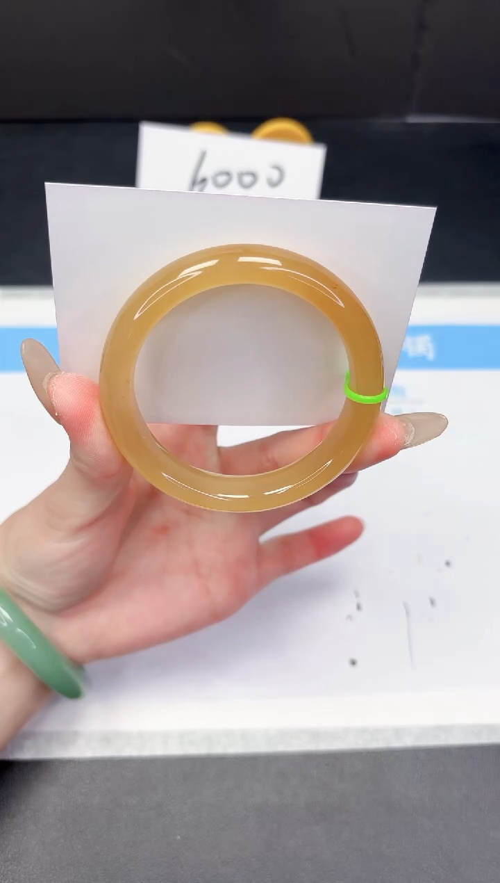 【闪购商品】石英质玉手镯未镶嵌53-54.8