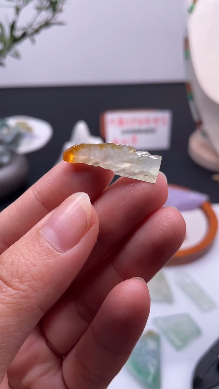 吊坠(不含链)未镶嵌翡翠缅甸天然翡翠，不包工