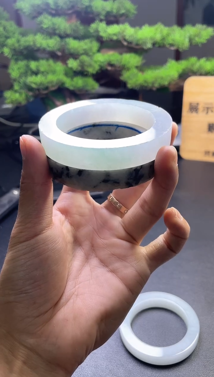 未镶嵌毛胚定制翡翠?***峦发一件