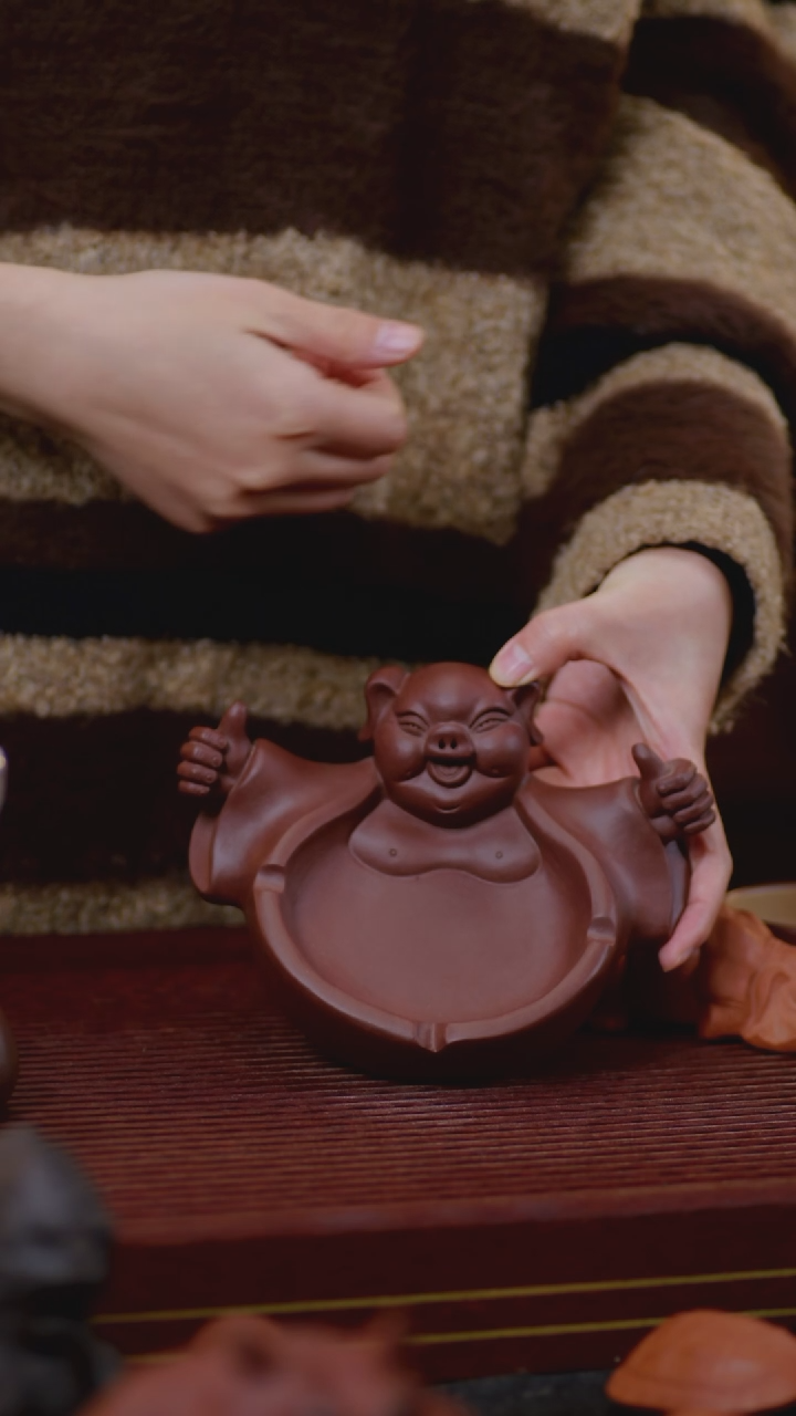 【闪购商品】紫砂茶宠小猪烟缸