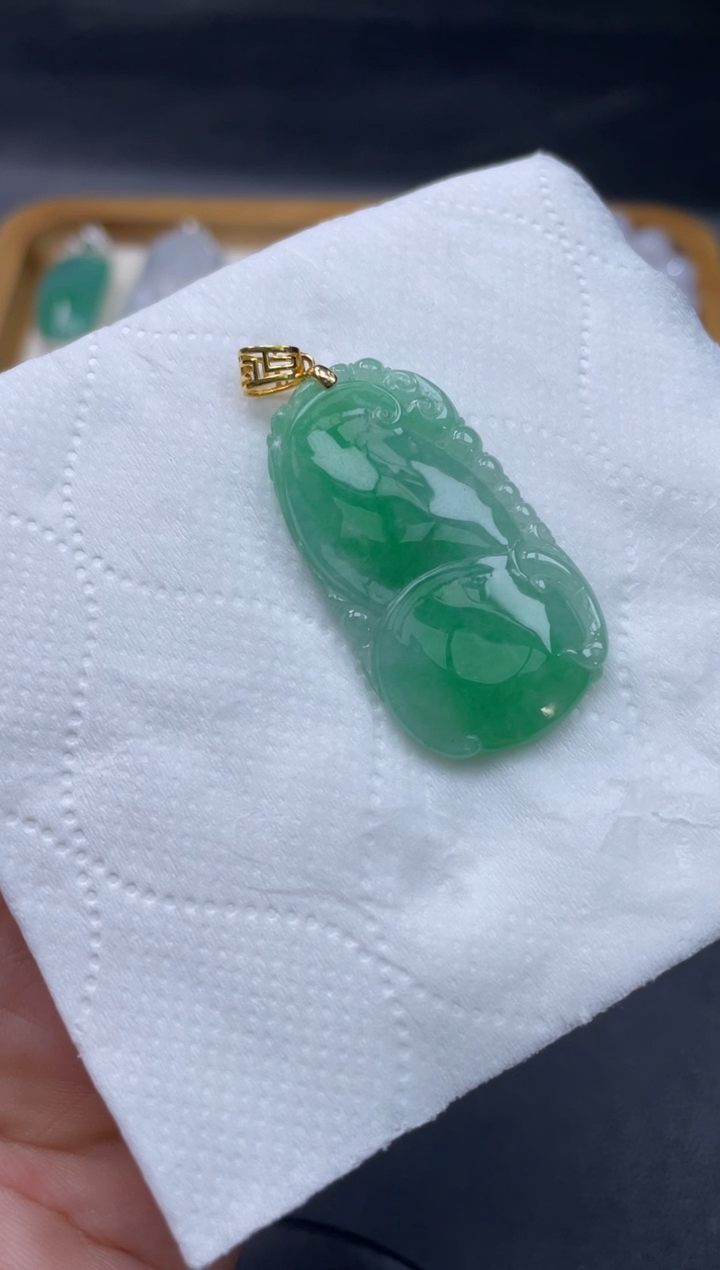 【闪购商品】翡翠颈饰18K金镶嵌50..........