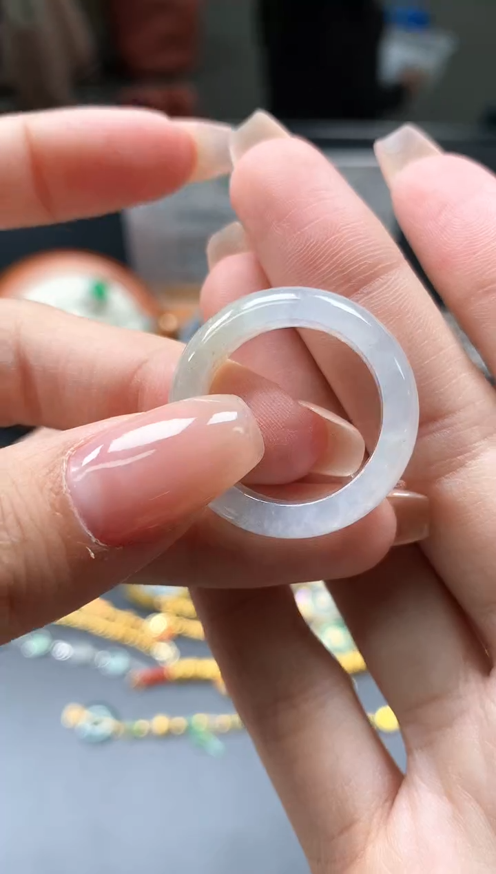 翡翠未镶嵌颈饰春日珠宝 翡翠戒圈|不退不换