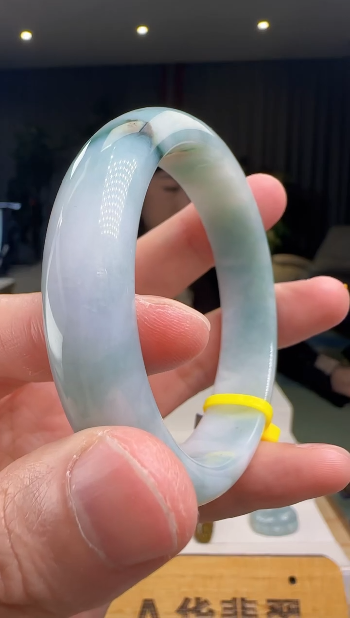 【闪购商品】翡翠手镯未镶嵌DY@@960Q3J12275