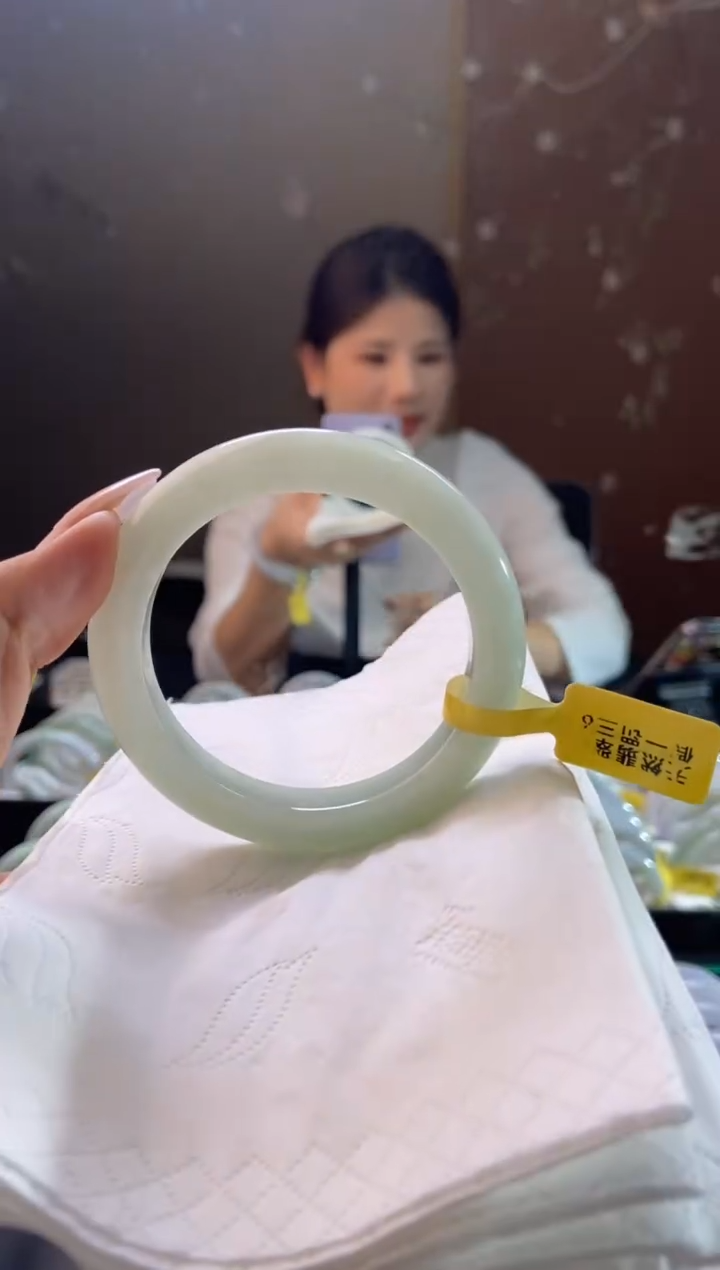 未镶嵌手镯翡翠圈口x54.8