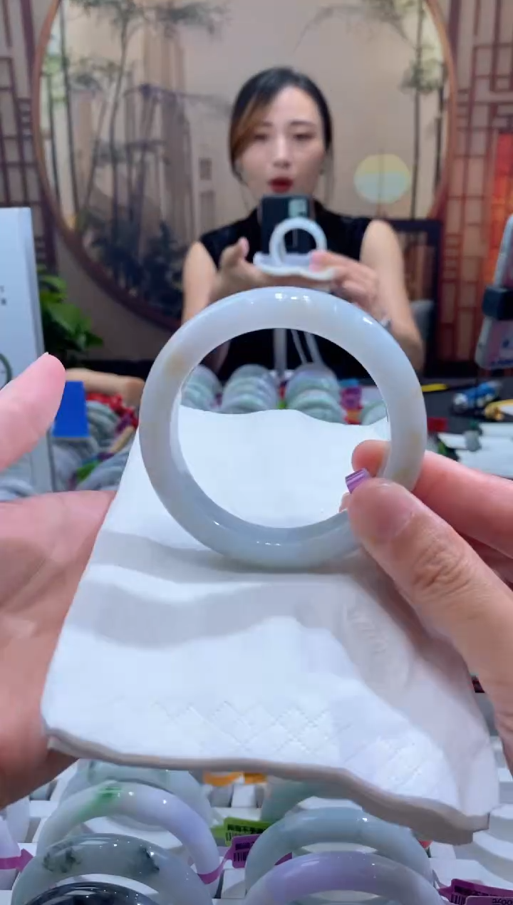 未镶嵌手镯翡翠000053827