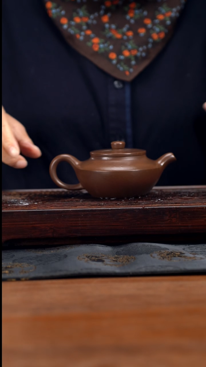 【闪购商品】紫砂茶壶200cc黄龙山原矿紫泥汉扁30