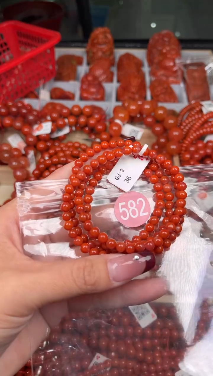 【闪购商品】南红玛瑙珠宝奇石未镶嵌582-5+