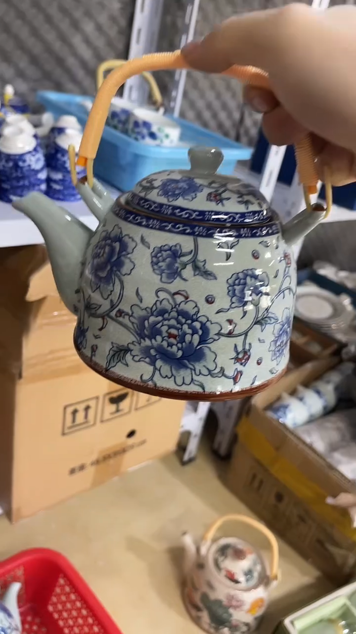 茶具.............