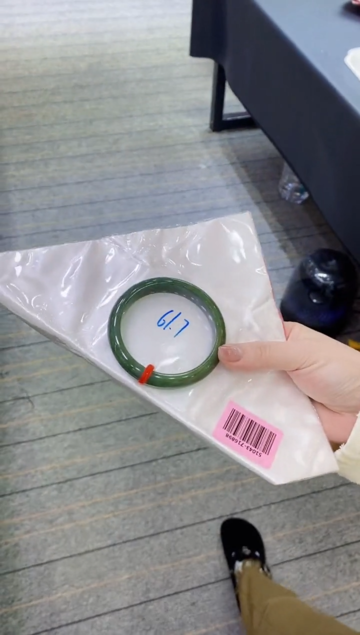 【闪购商品】翡翠手镯未镶嵌1111111111