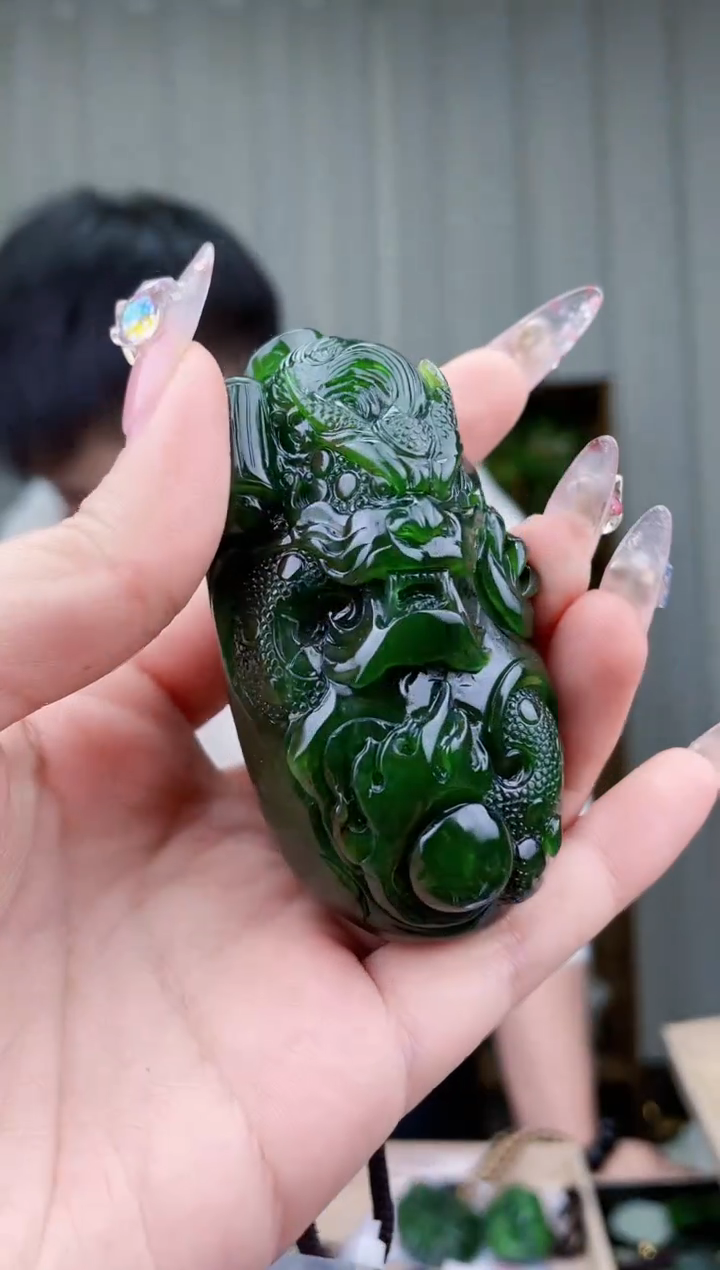 【闪购商品】和田玉挂件未镶嵌拍一发一，多样性发货！