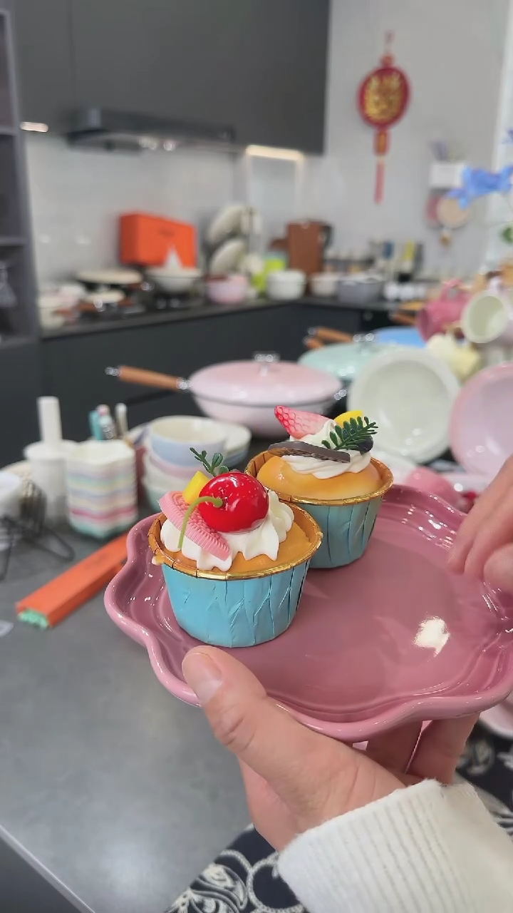 【闪购商品】瓷炻彩花边盘18CM-玫瑰粉