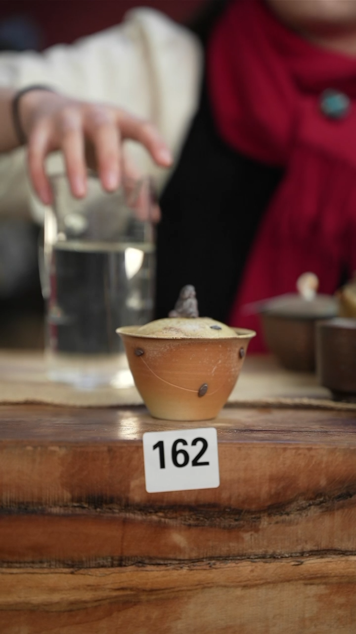 【闪购商品】162等烟雨陶瓷手作主人杯