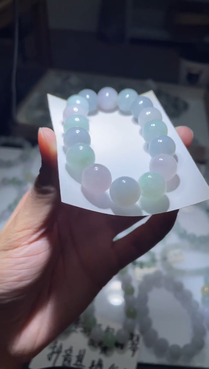 定制翡翠未镶嵌翡翠手串