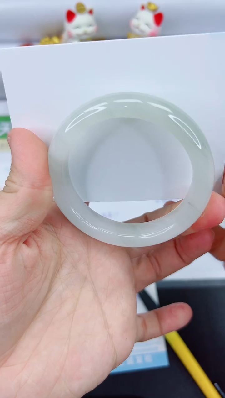 【闪购商品】石英质玉手镯未镶嵌3525-54.6