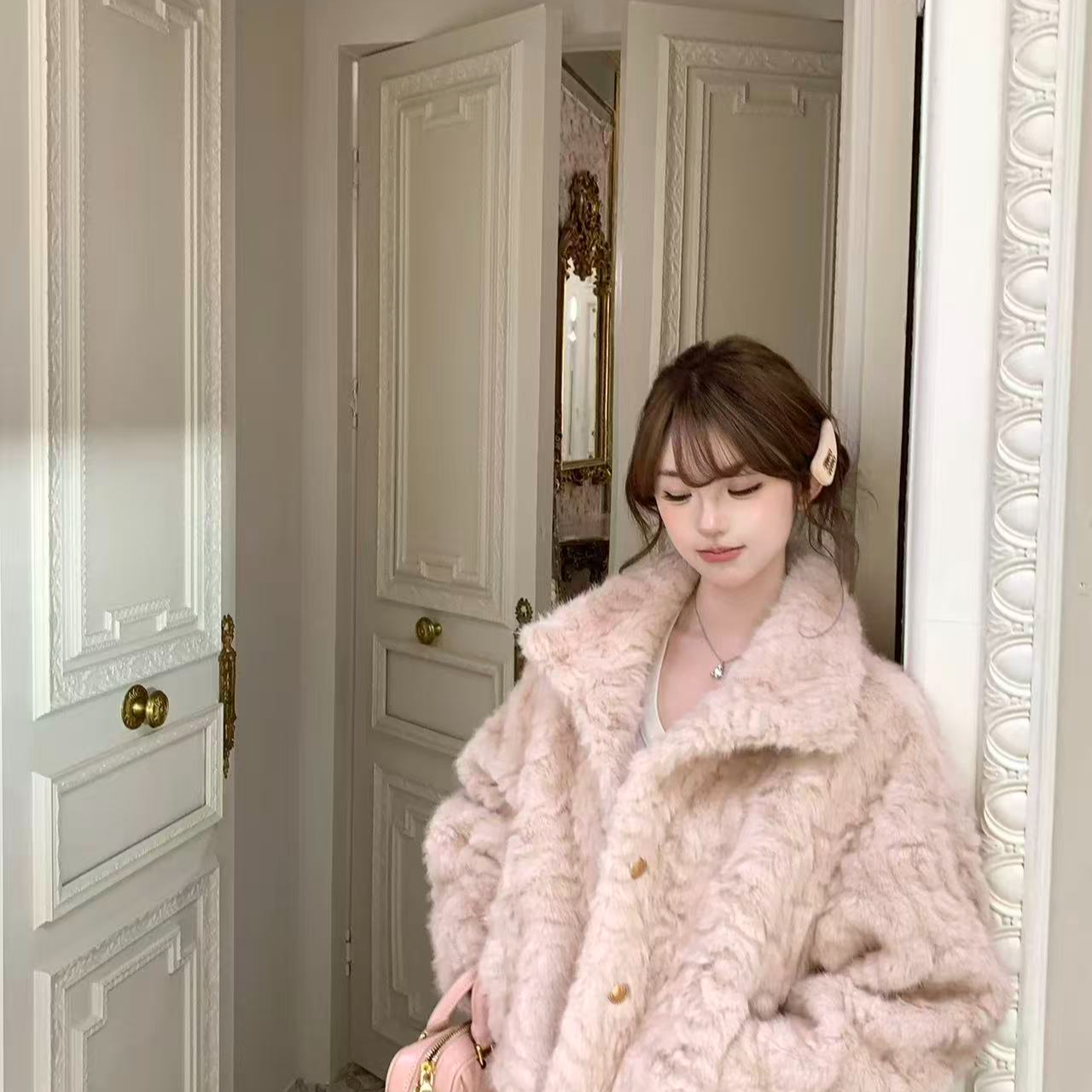 人造皮草 小湖羊翻领环保皮草女冬羊羔毛小香风毛毛外套