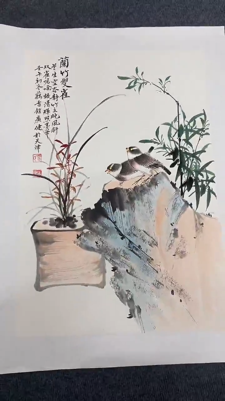 竖款精品开三花鸟