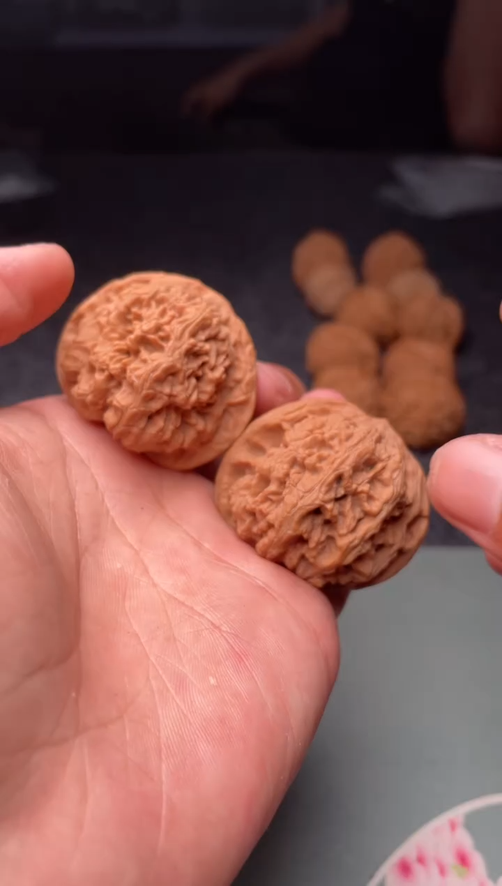 把件文玩核桃a316 龙洞玉    42尺