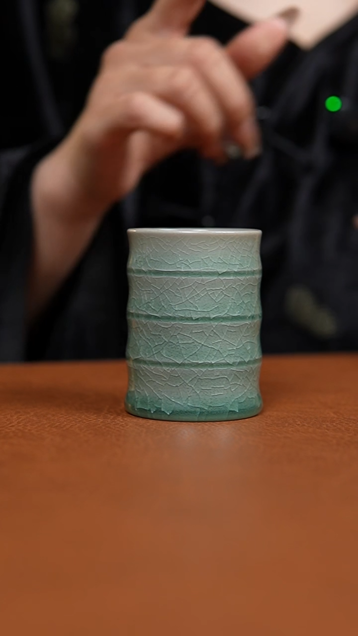 瓷片仿古翡翠绿釉四季平安杯微瑕