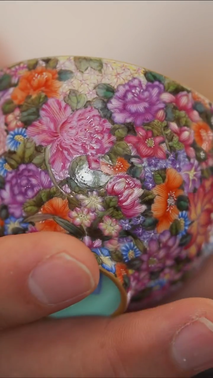 宝韵阁万花杯子。