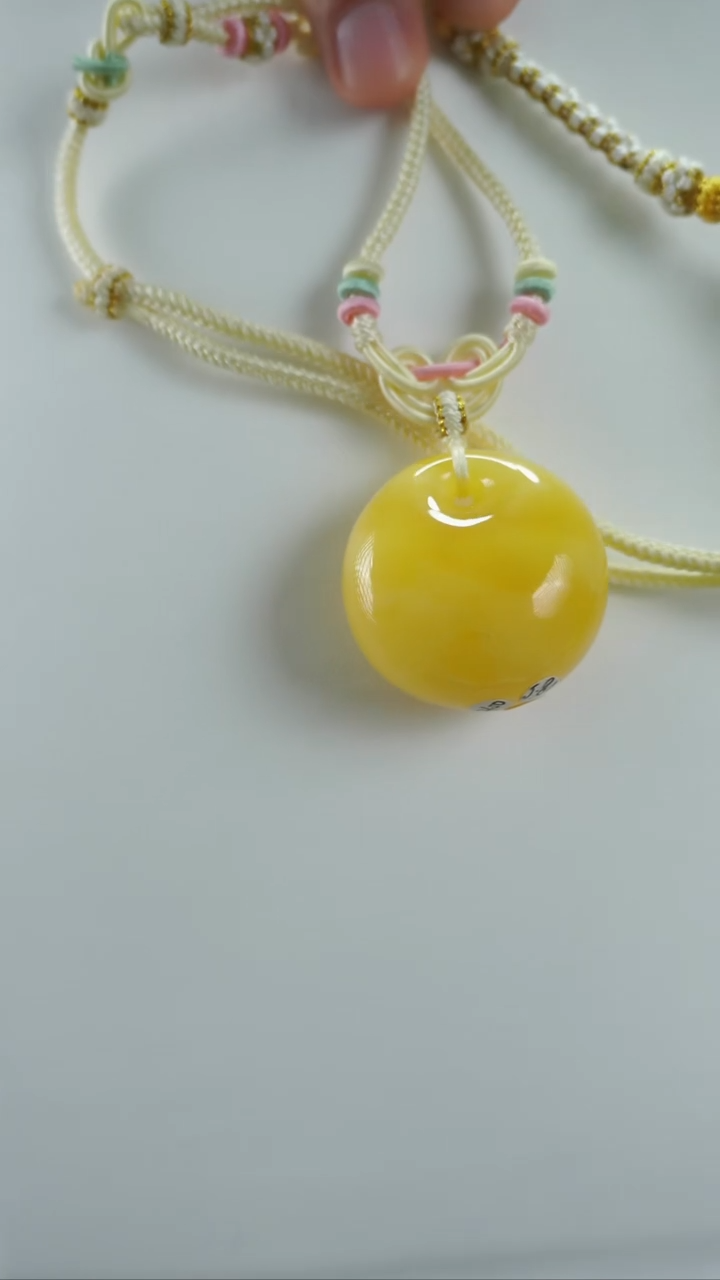 琥珀颈饰未镶嵌吊坠