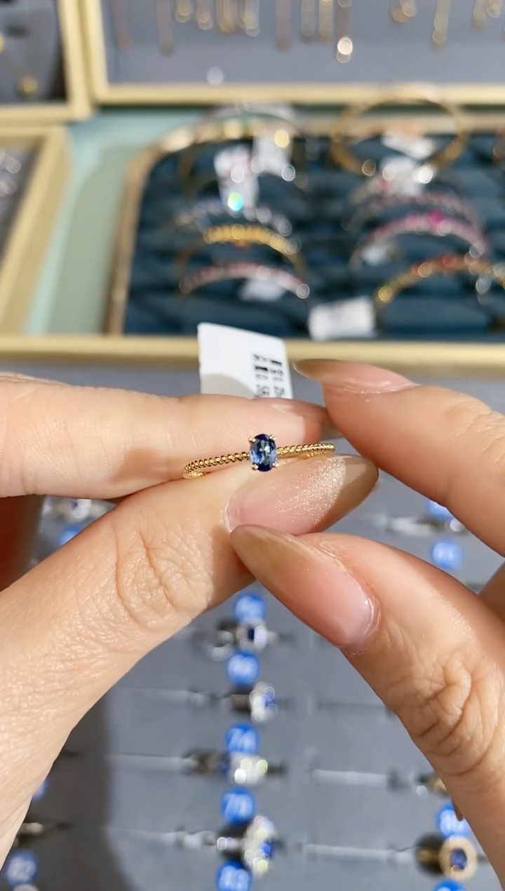 【闪购商品】蓝宝石戒指18K金镶嵌戒指